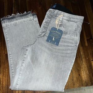 Democracy Womens’ Jeans, Size 14